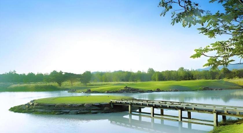 Lake View Hotel And Golf Club Hua Hin Exterior photo